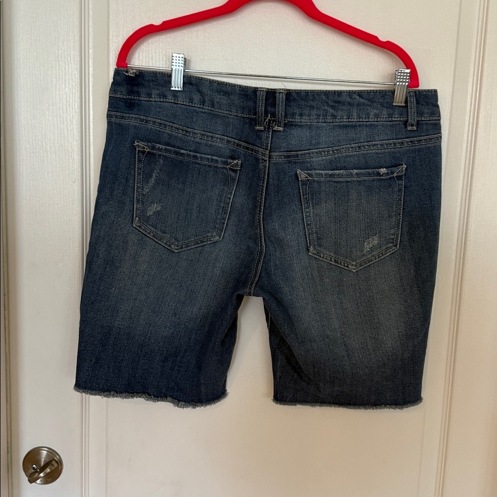 Mossimo Denim Shorts Womens Juniors 15 Blue Jean Shorts Distressed Casual - Picture 2 of 4